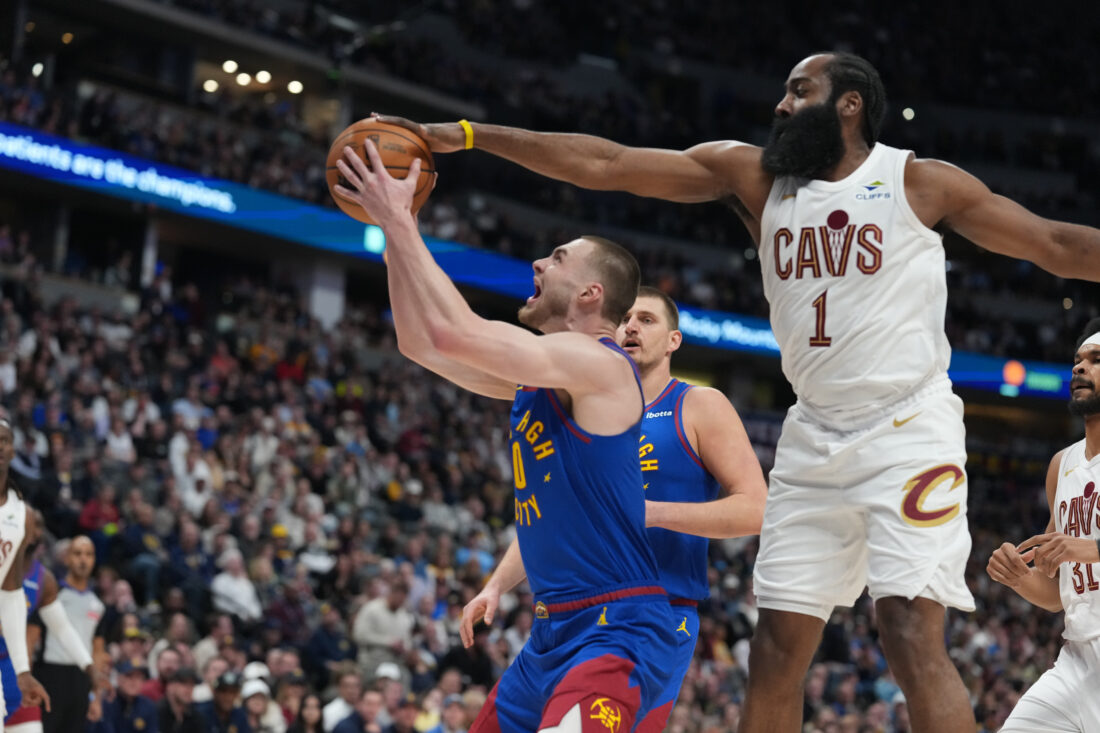 Mitchell’s Clutch Free Throws Lift Cavs Past Nuggets in 119–117 Thriller